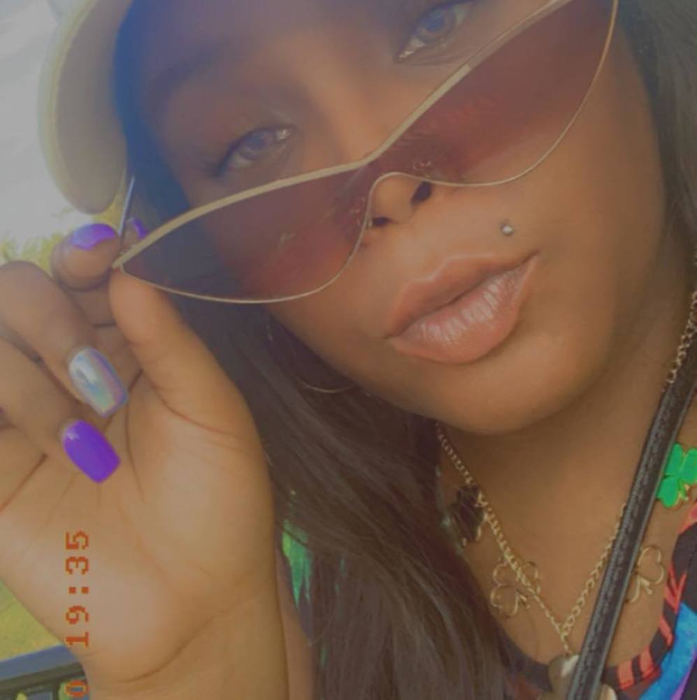 Meet your Posher, Bae